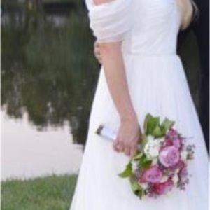 Wedding dress size 4